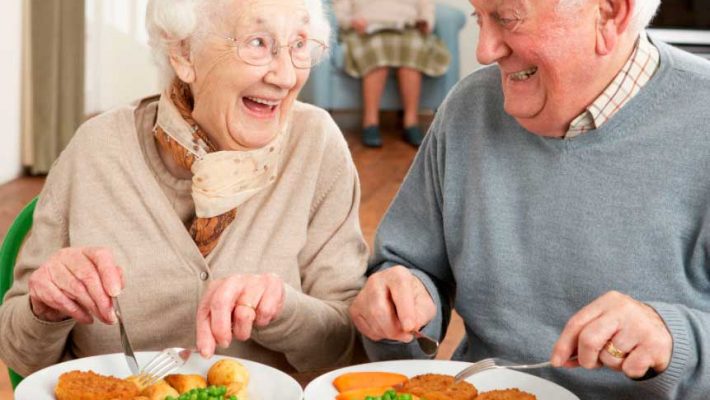 ¿Cuál es la ventaja de medir mi azúcar antes o después de comer?